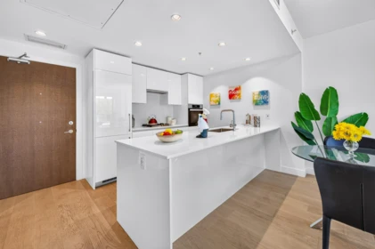 Kitchen Photo of 611 5788 Gilbert Road, Richmond, BC