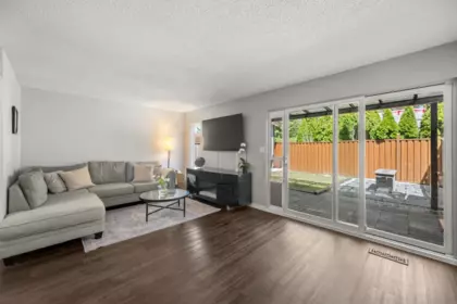 5019 57 Street, Ladner, BC, Ladner — Townhouse for sale