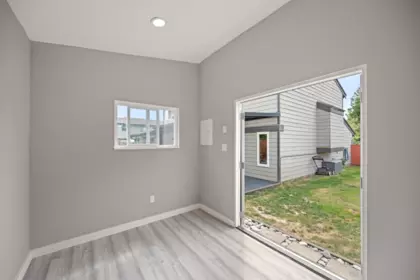 Powder Room Photo of 5019 57 Street, Ladner, BC