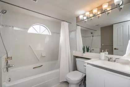 Hallway Photo of 43 7875 122 Street, Surrey, BC