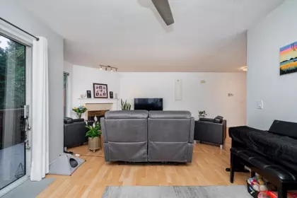 Kitchen Island Photo of 43 7875 122 Street, Surrey, BC