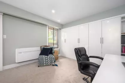 Hallway Photo of 3201 Lonsdale Avenue, North Vancouver, BC