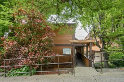Hot Tub / Spa Photo of 3201 Lonsdale Avenue, North Vancouver, BC