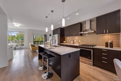 Kitchen Photo of 1 11305 240 Street, Maple Ridge, BC