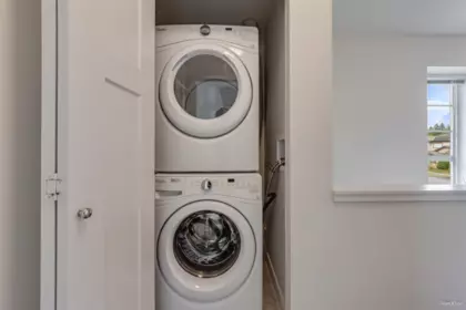 Laundry Room Photo of 1 11305 240 Street, Maple Ridge, BC
