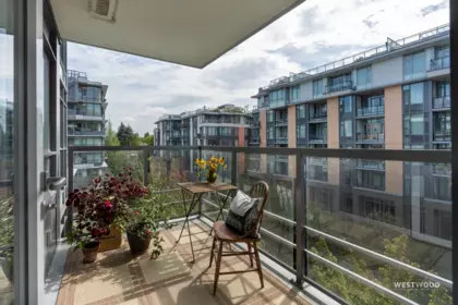 Aerial View of 661 2080 W Broadway, Vancouver, BC