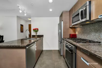 Kitchen Island Photo of 661 2080 W Broadway, Vancouver, BC