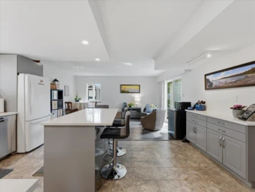 Kitchen Island Photo of 4628 Hermitage Drive, Richmond, BC