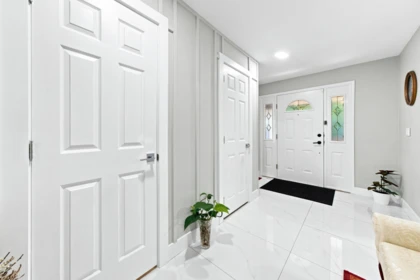 Basement Recreation Room Photo of 15311 28 Avenue, Surrey, BC