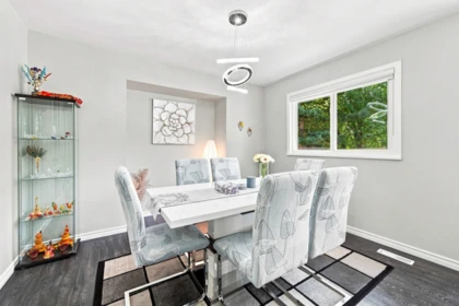 Dining Area Photo of 15311 28 Avenue, Surrey, BC