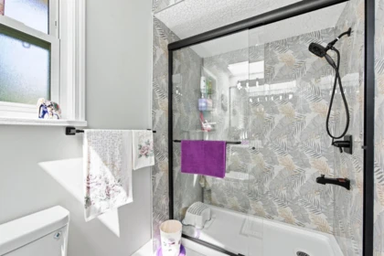 Primary Bedroom Photo of 15311 28 Avenue, Surrey, BC