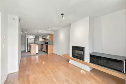 Dining Area Photo of 403 2137 W 10th Avenue, Vancouver, BC