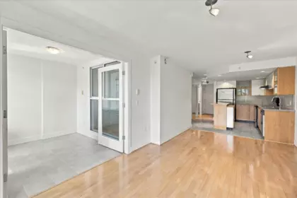 Kitchen Photo of 403 2137 W 10th Avenue, Vancouver, BC