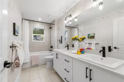 Mudroom Photo of 14065 Jordan Way, Maple Ridge, BC