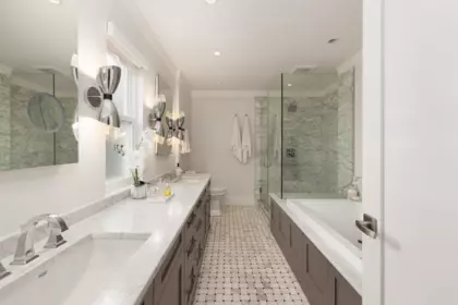 Mudroom Photo of 977 Melbourne Avenue, North Vancouver, BC