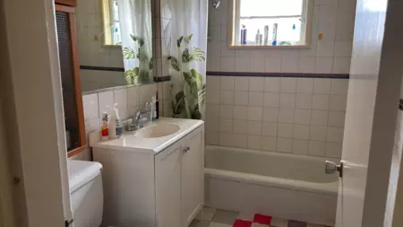Powder Room Photo of 2306 Rupert Street, Vancouver, BC