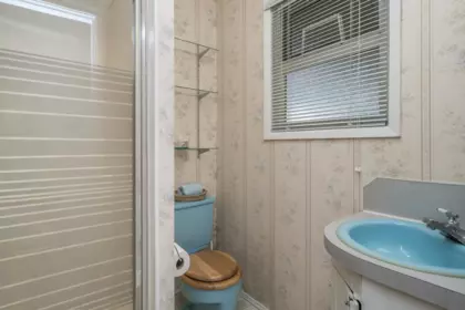 Powder Room Photo of 955 50b Street, Delta, BC