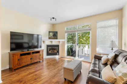 Kitchen Photo of 49 15030 58 Avenue, Surrey, BC