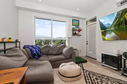 Breakfast Nook Photo of 604 45505 Campus Drive, Chilliwack, BC