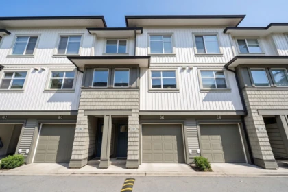 57 8355 164 Street, Surrey, BC, Surrey — Townhouse for sale