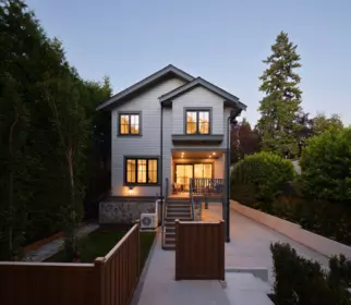 Swimming Pool Photo of 5593 Mackenzie Street, Vancouver, BC