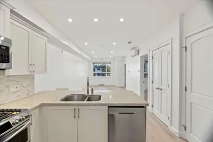 408 14588 Mcdougall Drive, Surrey, BC, Surrey — Apartment/Condo for sale