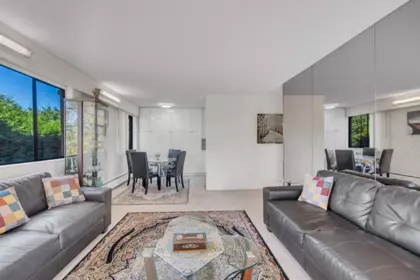 205 1610 Chesterfield Avenue, North Vancouver, BC, North Vancouver — Apartment/Condo for sale