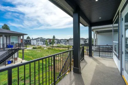 32726 Cunningham Avenue, Mission, BC, Mission — Single Family Residence for sale