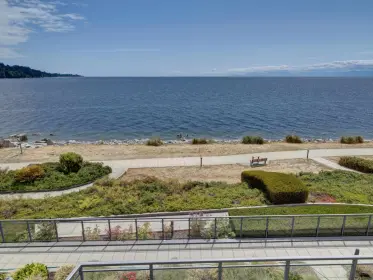 401 5665 Teredo Street, Sechelt, BC, Sechelt — Apartment/Condo for sale