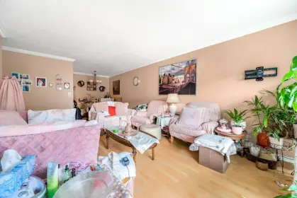 215 6340 Buswell Street, Richmond, BC, Richmond — Apartment/Condo for sale