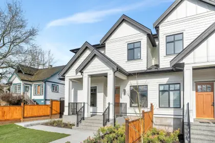 267 Hart Street, Coquitlam, BC, Coquitlam — Half Duplex for sale