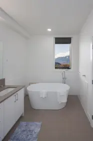 301 3405 Mamquam Road, Squamish, BC, Squamish — Apartment/Condo for sale