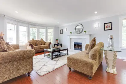13221 92 Avenue, Surrey, BC, Surrey — Single Family Residence for sale