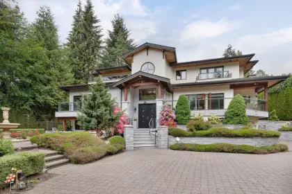 1080 Eyremount Drive, West Vancouver, BC, West vancouver — Single Family Residence for sale
