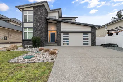 10141 Parkwood Drive, Rosedale, BC, Rosedale — Single Family Residence for sale