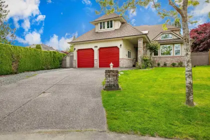 19051 59 Avenue, Surrey, BC, Surrey — Single Family Residence for sale