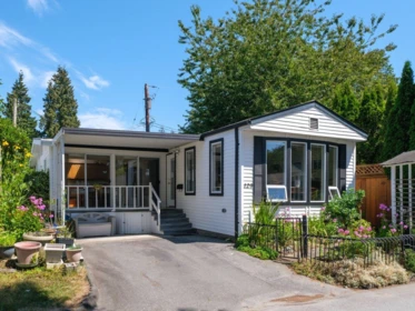 129 Hiawatha Drive, West Vancouver, BC, West vancouver — Manufactured Home for sale