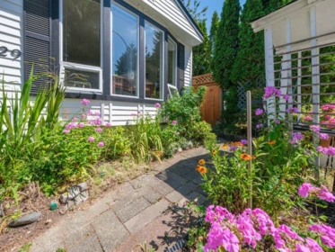 129 Hiawatha Drive, West Vancouver, BC, West vancouver — Manufactured Home for sale