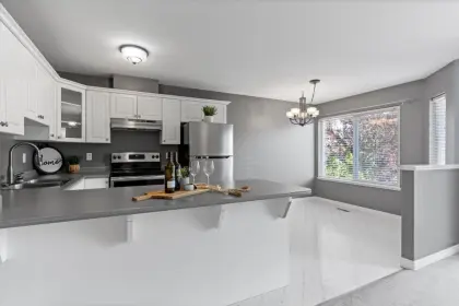 10 9493 Broadway Road, Chilliwack, BC, Chilliwack — Townhouse for sale