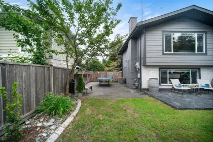 11828 Bonson Road, Pitt Meadows, BC, Pitt meadows — Single Family Residence for sale