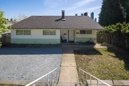 4702 Parker Street, Burnaby, BC, Burnaby — Single Family Residence for sale