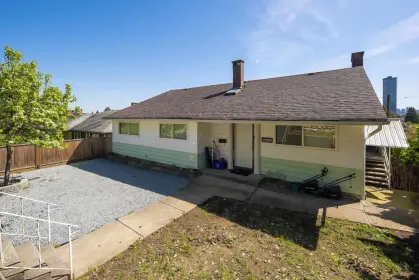 4702 Parker Street, Burnaby, BC, Burnaby — Single Family Residence for sale