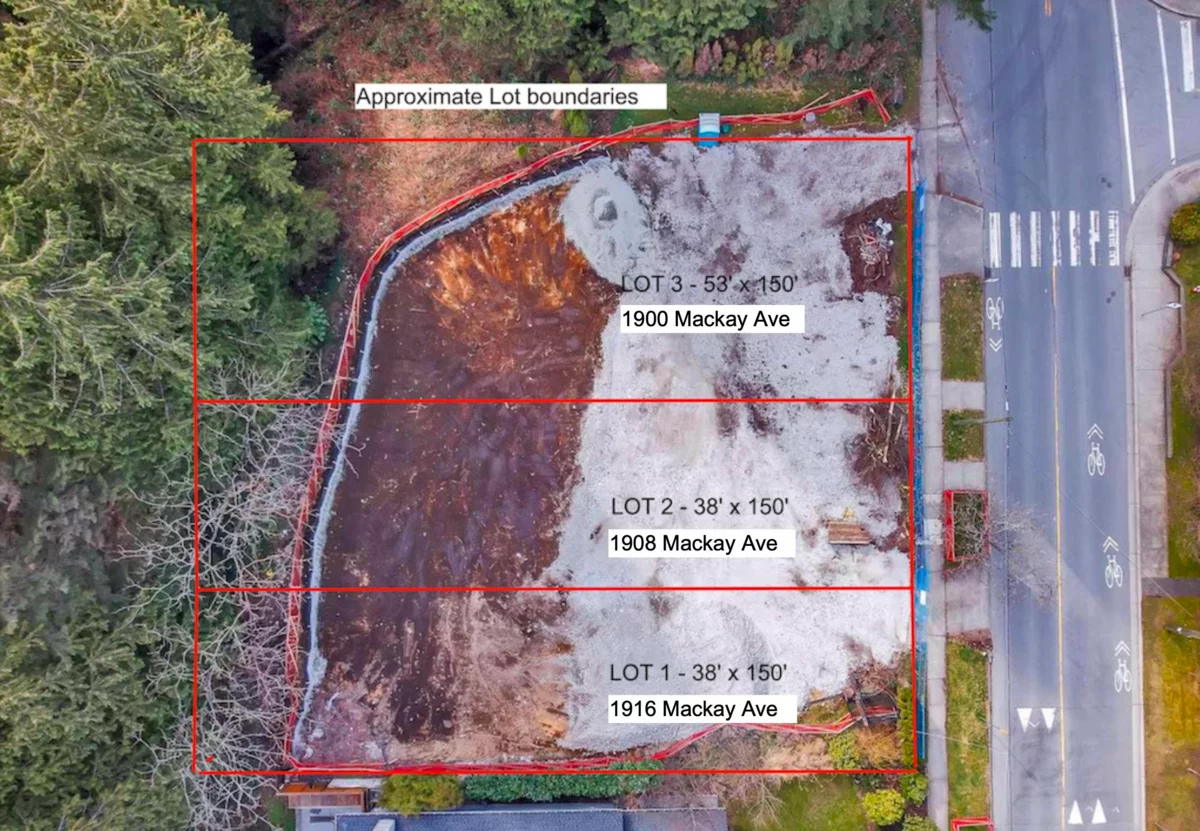 Exterior Front Photo of 1916 Mackay Avenue, Vancouver, BC