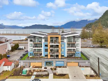 207 470 Esplanade Avenue, Harrison Hot Springs, BC, Harrison hot springs — Apartment/Condo for sale