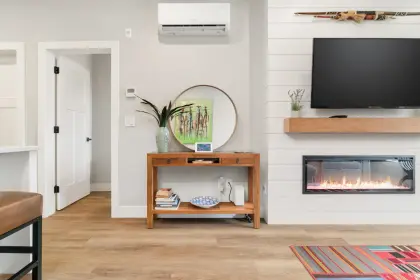 207 470 Esplanade Avenue, Harrison Hot Springs, BC, Harrison hot springs — Apartment/Condo for sale