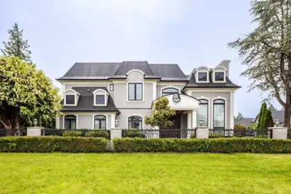 9800 Saunders Road, Richmond, BC, Richmond — Single Family Residence for sale