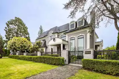9800 Saunders Road, Richmond, BC, Richmond — Single Family Residence for sale