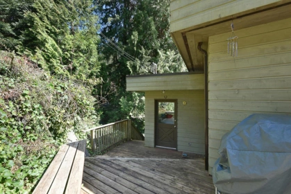 Hallway Photo of 7297 Belle Road, Sechelt, BC