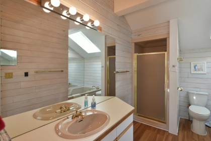Powder Room Photo of 7297 Belle Road, Sechelt, BC