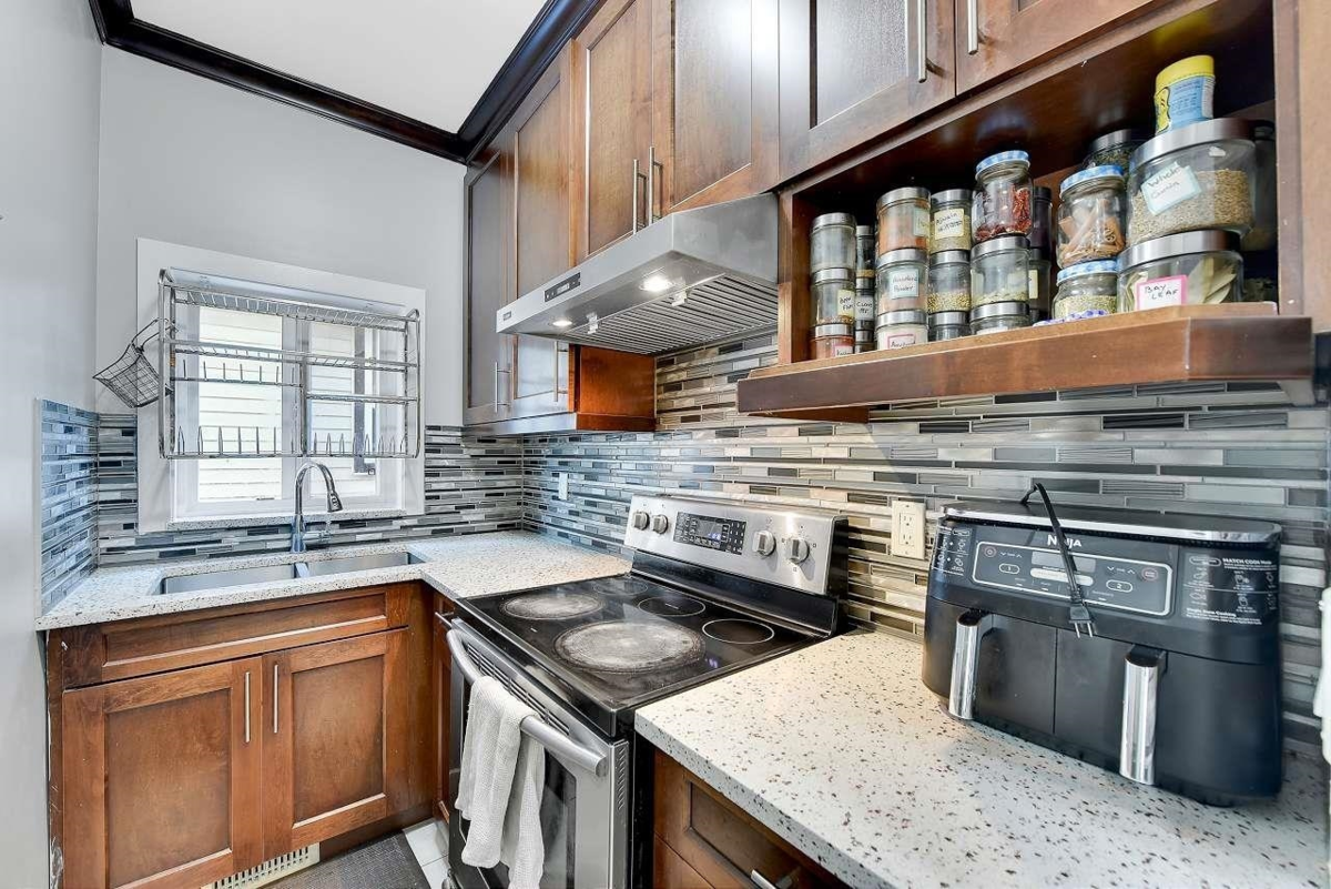 Guest Bathroom Photo of 2700 Caboose Place, Abbotsford, BC